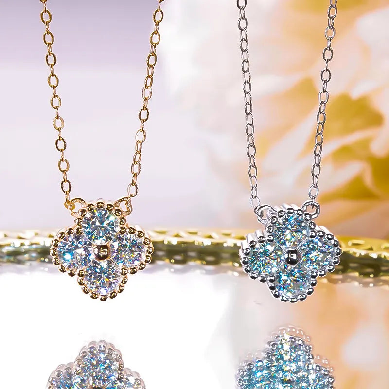 HeavenLea Clover Shine Moissanite Necklace - A Symbol of Everlasting Love and Elegance